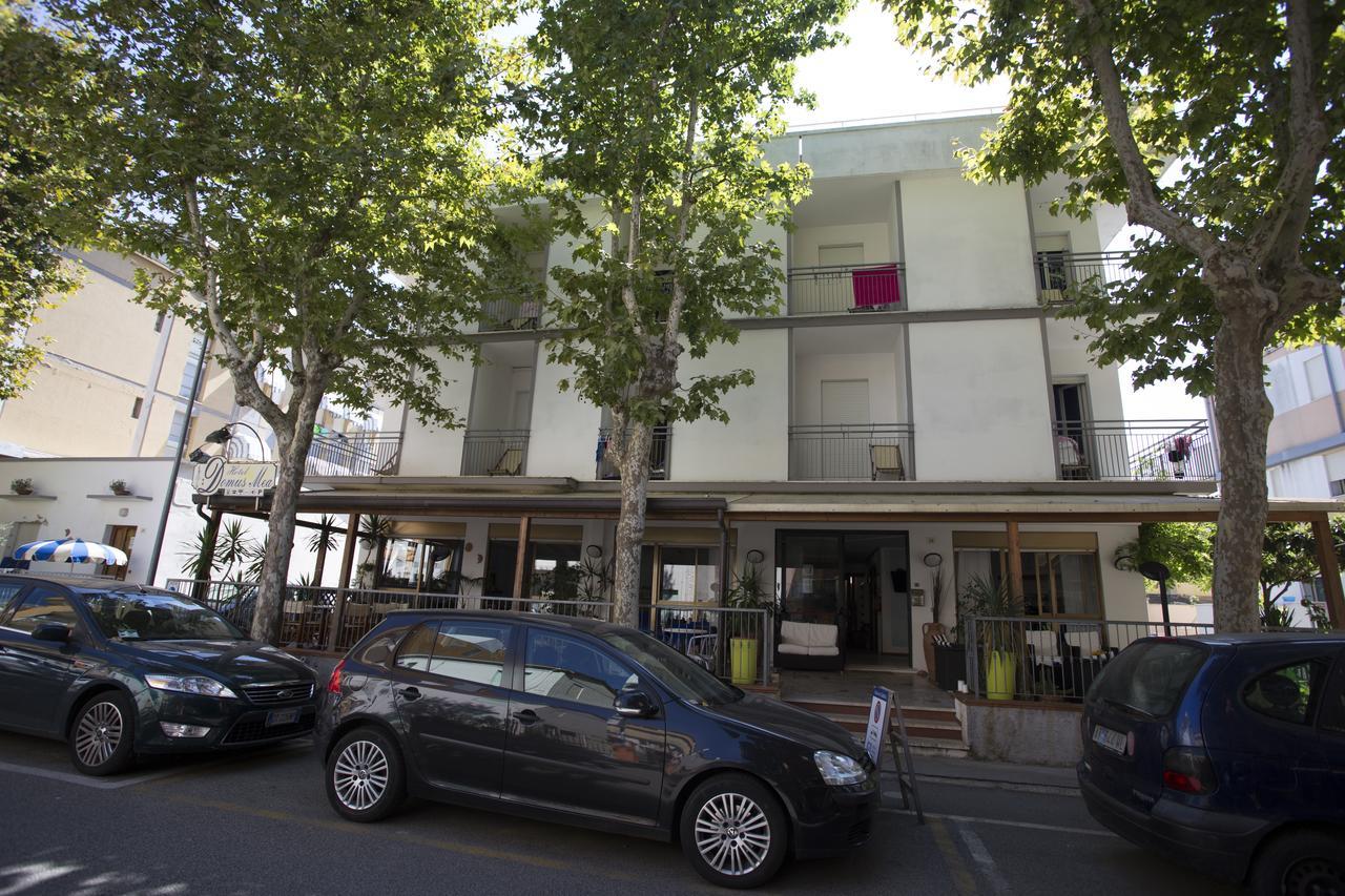 Hotel Domus Mea كاتوليكا المظهر الخارجي الصورة
