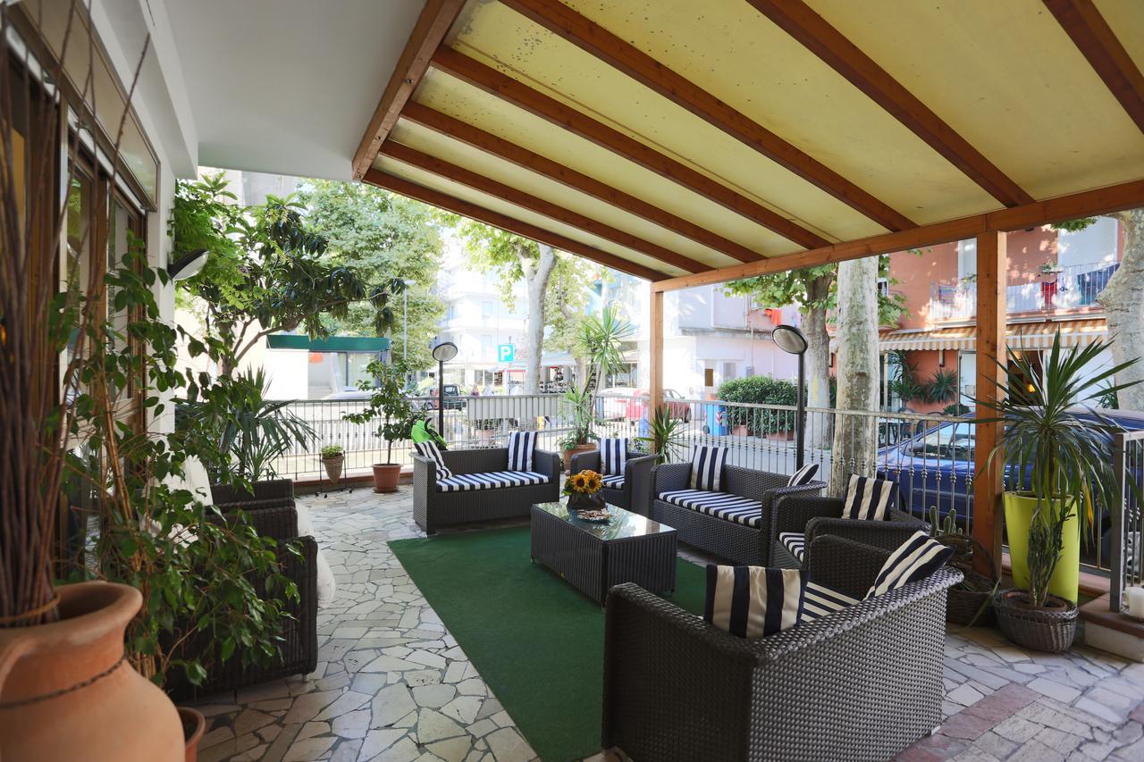 Hotel Domus Mea كاتوليكا المظهر الخارجي الصورة